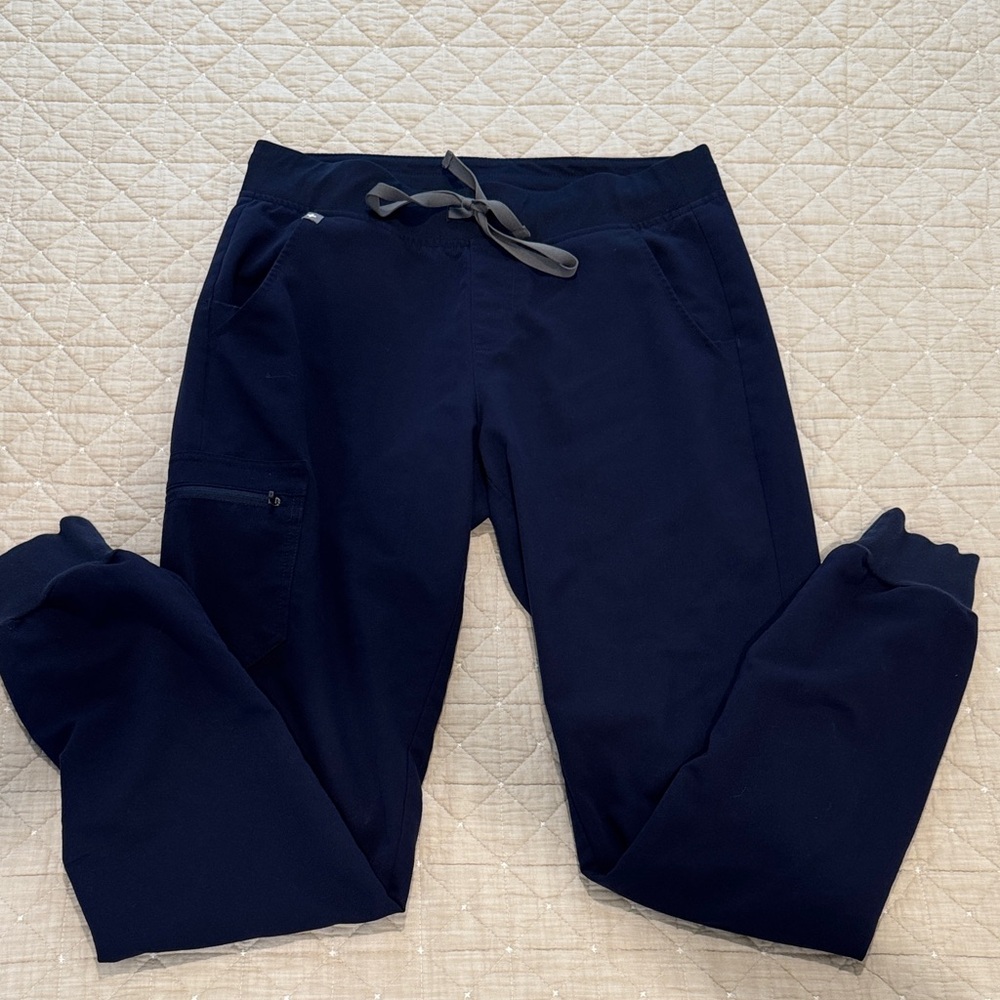 Figs Women's Navy Zamora joggers